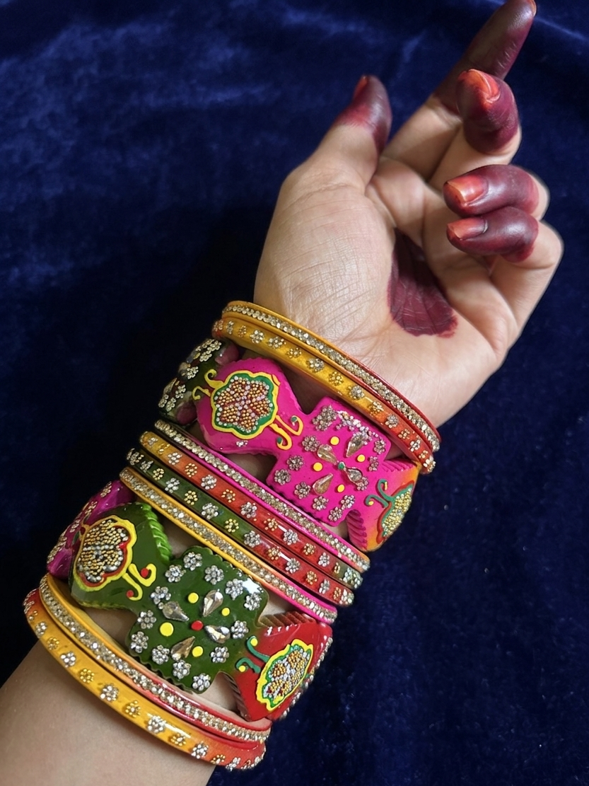 Multicolor Designer Lah Bangle Set